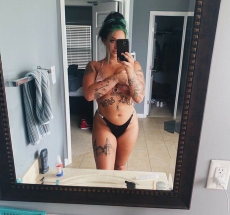 DemonCake model xxx pics