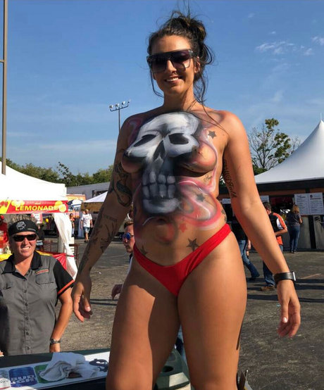 DemonCake hd actress galleries