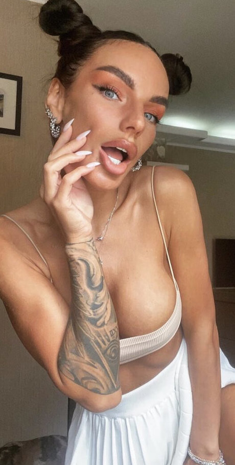 Alisa in wonderland nudes model galleries