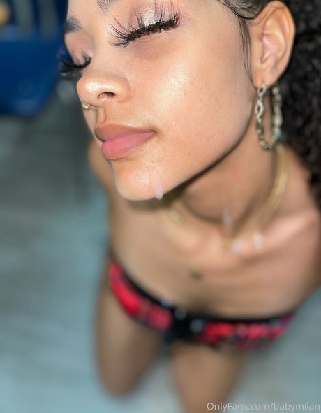 Babymilan naked pornstar pic