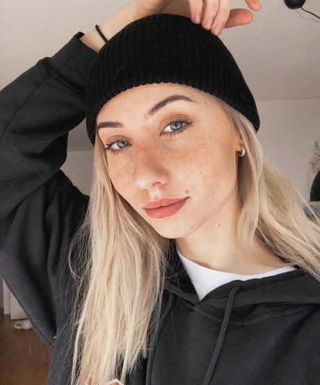 latina lesbian onlyfans erotic archive