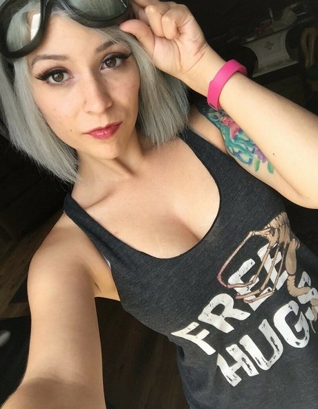 LadyDevann adult actress pics