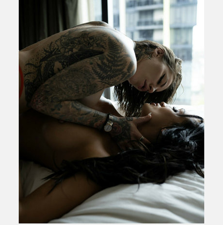 Hayley Vernon model perfect photo