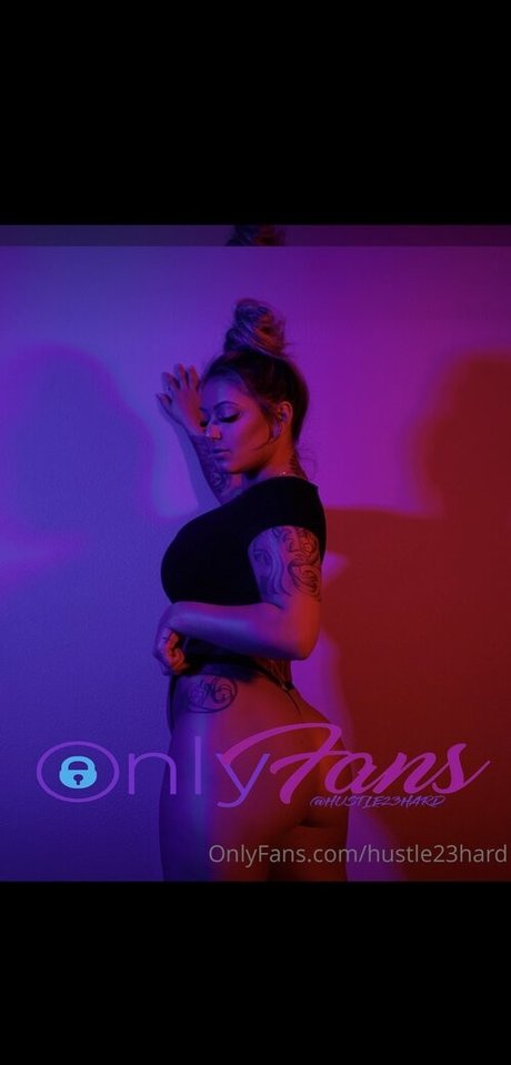 Tina G top star picture