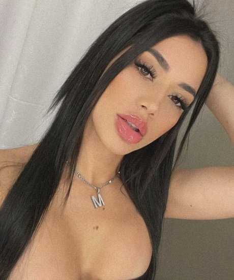 ulovemel model art photo