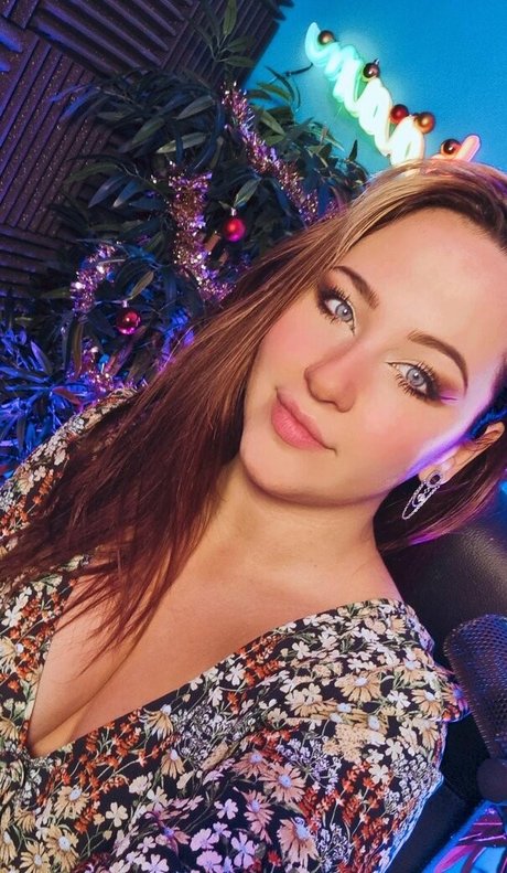 Shakaam free actress archive