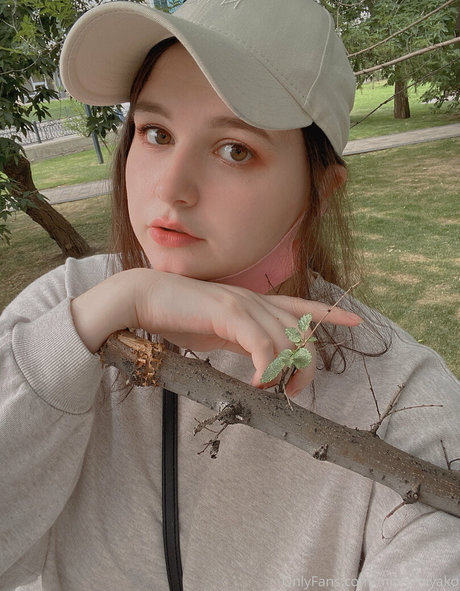 MintyMiyako star pornographic images