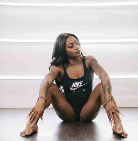 Sha Carri Richardson xxx pornstar pics