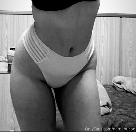 ana uhiram exclusive model photo