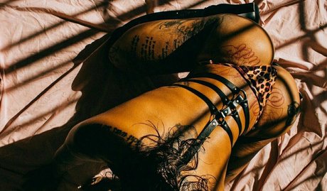 Sarah Schmidt pornstar erotic photos