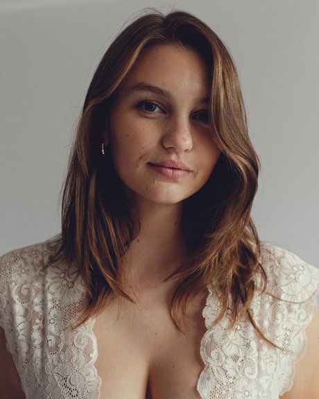 Olivia Brower star porn pic