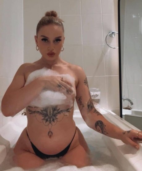 Skye Rochelle Williams star nudes archive