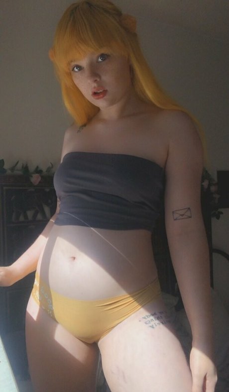 DitsyDaisy model exclusive photo