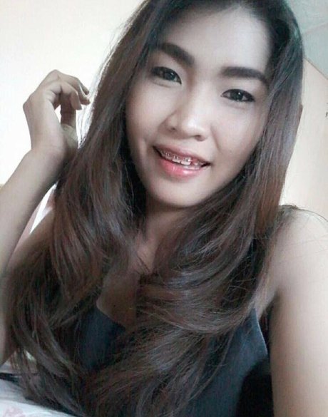 Tittiporn pornographic star pictures