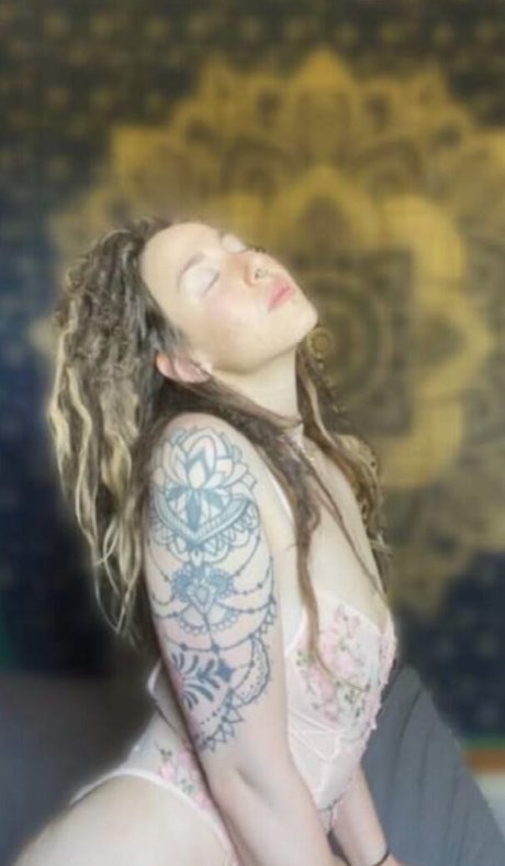 kodisagekhaoss art star photos