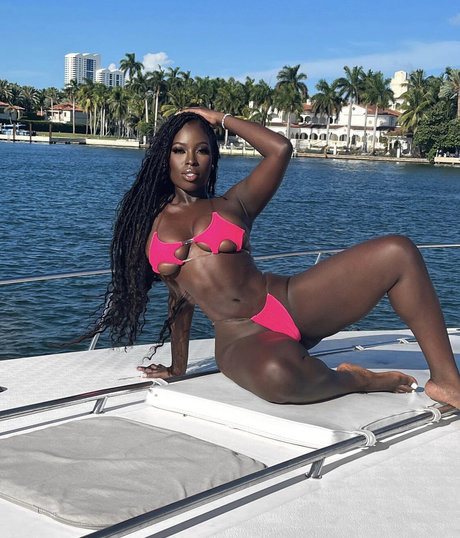 Ghanaiandol sex star img