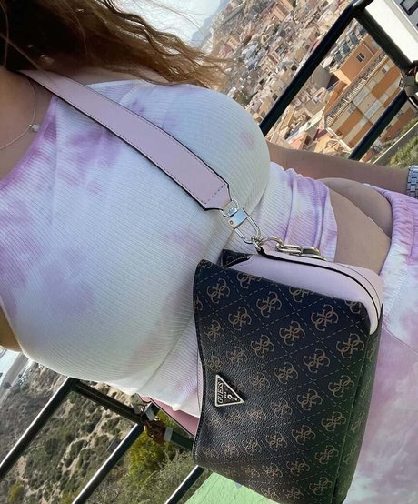 Carmen Curvy hd pornstar images