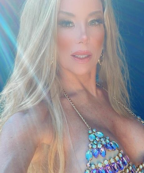 Danielle Winits nude actress picture