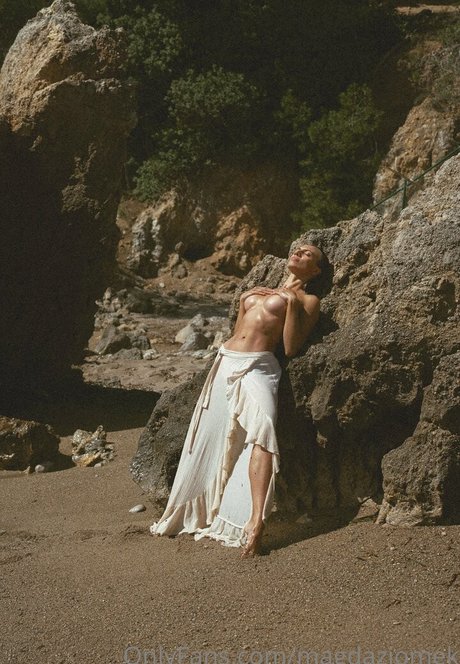 Magda Ziomek art model picture