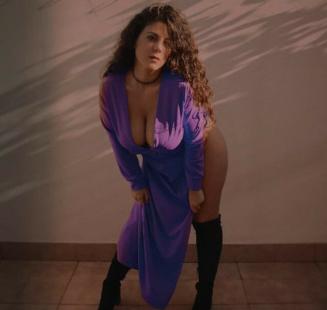 Davinia Fructuoso xxx pornstar images