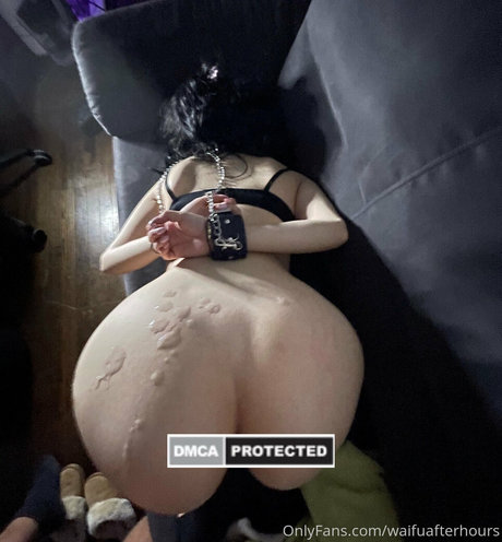 azulaasky naked actress photos