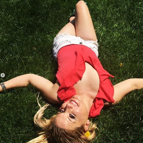 Charlotte Nastase hot star pic