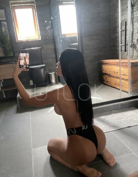 emilymatutt nice model images