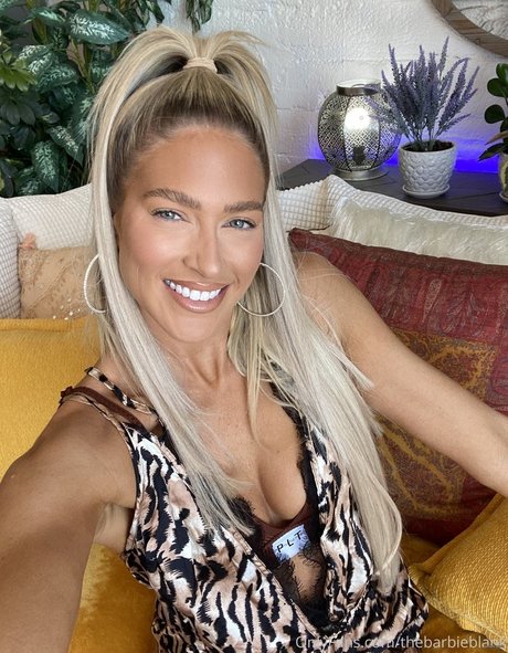 female asian onlyfans hot archive