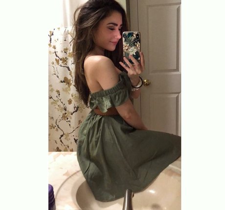 Melipastel beautiful actress archive