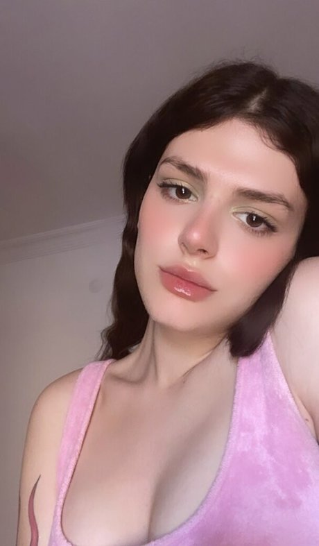 derin4y beautiful model img