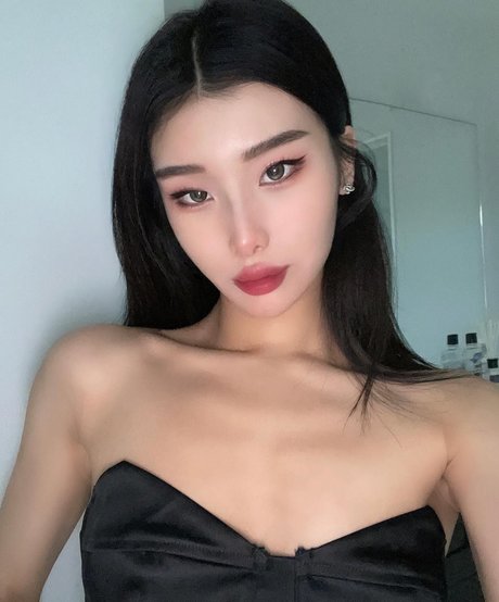 bbymari star nudes photo