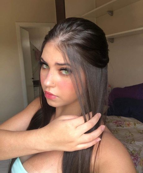 BSN Duarte pretty actress photo