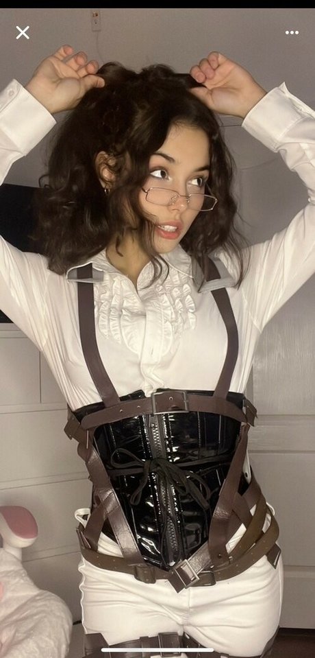 Alee babes porn model img