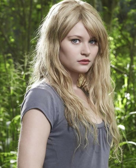 Emilie De Ravin model top image