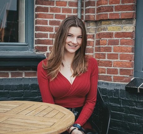 Jasmin Lutke model beautiful gallery