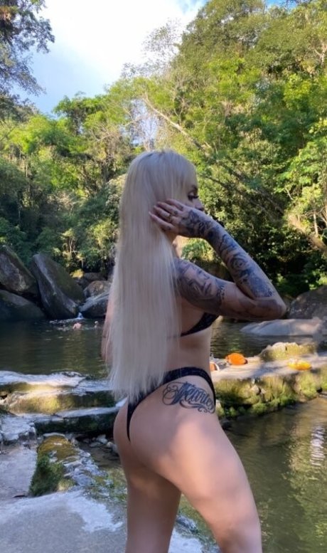 babyjusz pretty actress photos