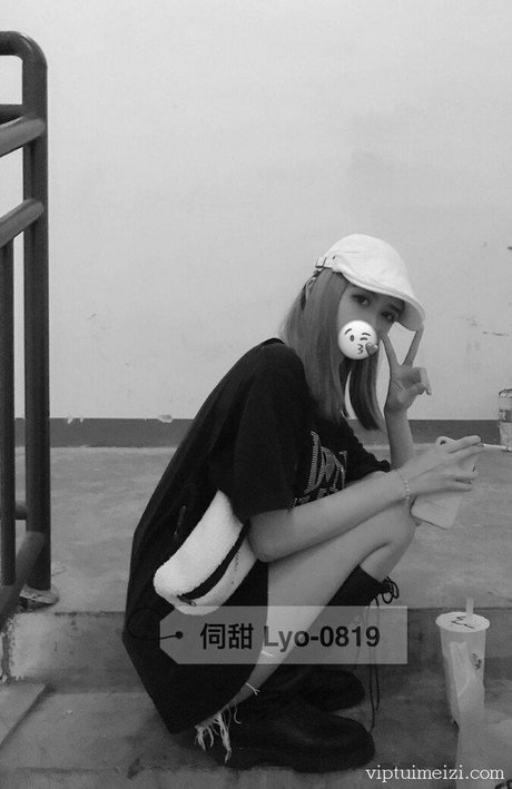 Lyo 0819 exclusive pornstar image