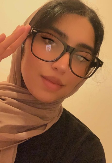 Galinaxgoddess UK Muslim perfect actress picture