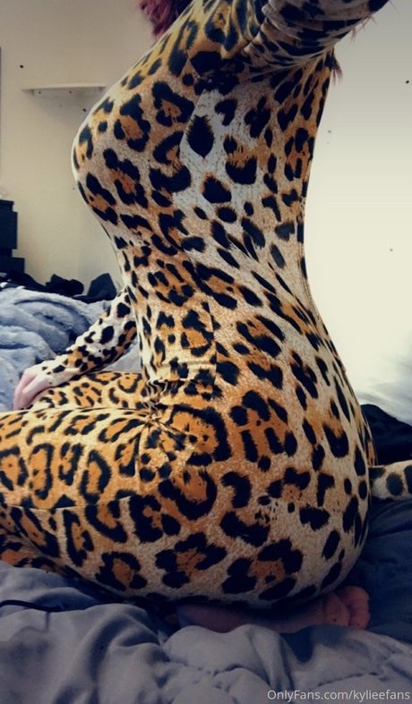 KylieeOW beautiful pornstar photo