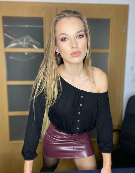 Lady Annabelle high quality star img