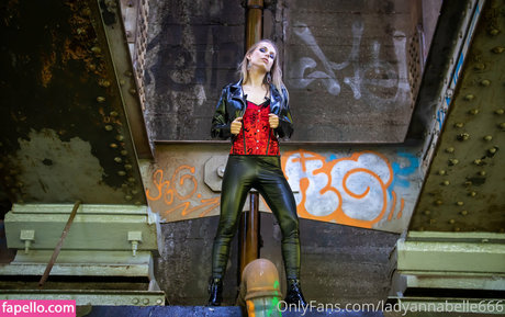 Lady Annabelle pornstar xxx archive