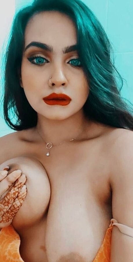 zamilah n nice actress picture