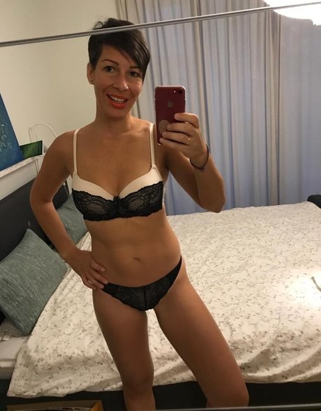 Kat Haze xxx model galleries