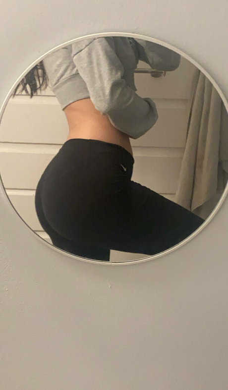 egirlmac model nude images