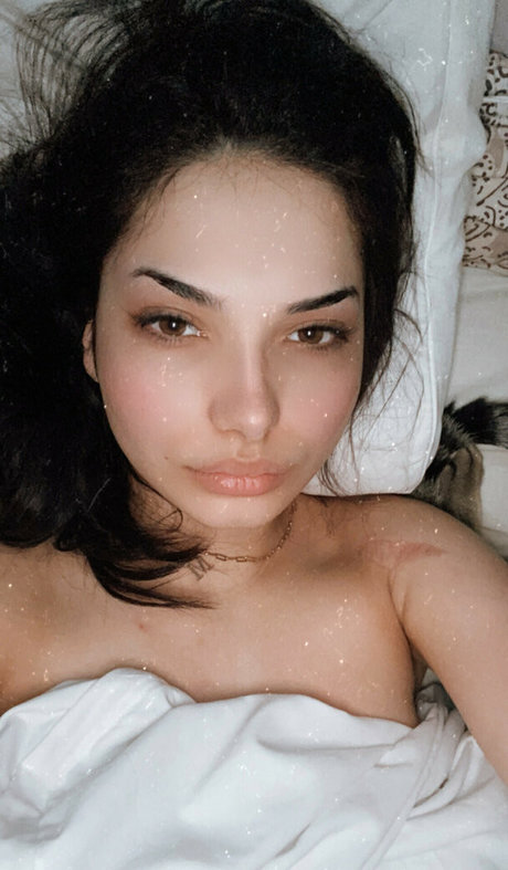 egirlmac free actress pic