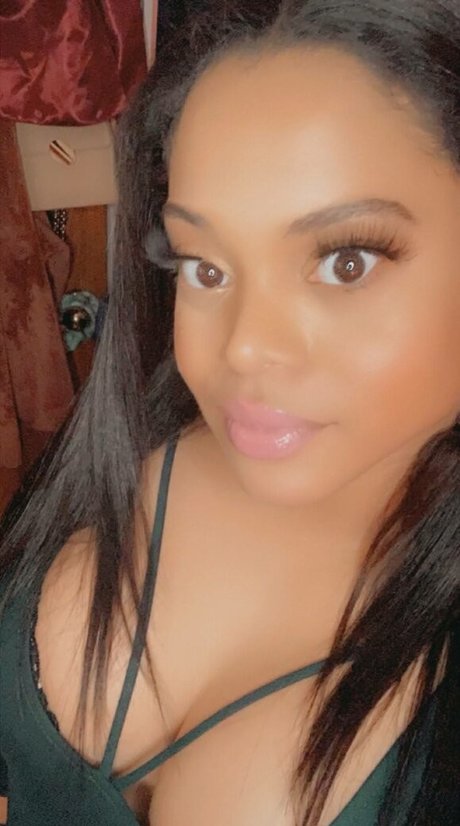 Ts Beauty Monroe erotic pornstar photo