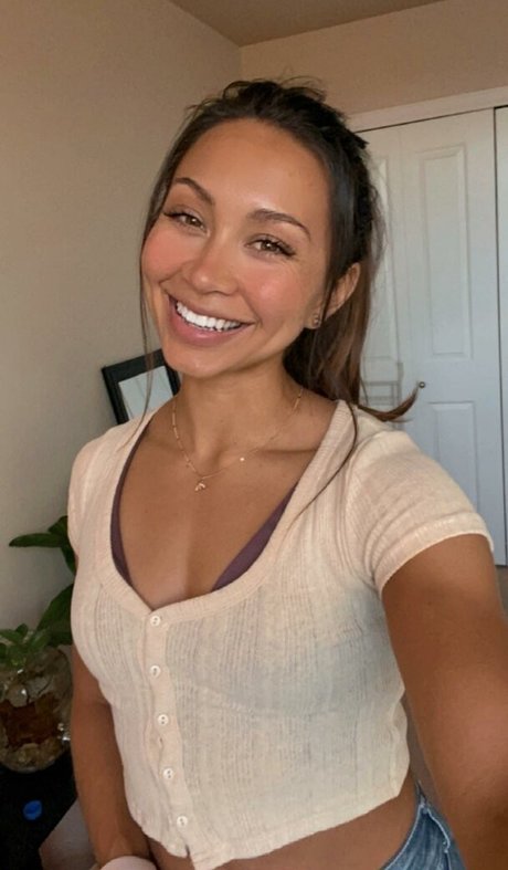 fit Tia_ nudes star image