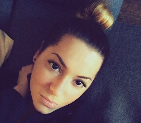 Annamari star best photos