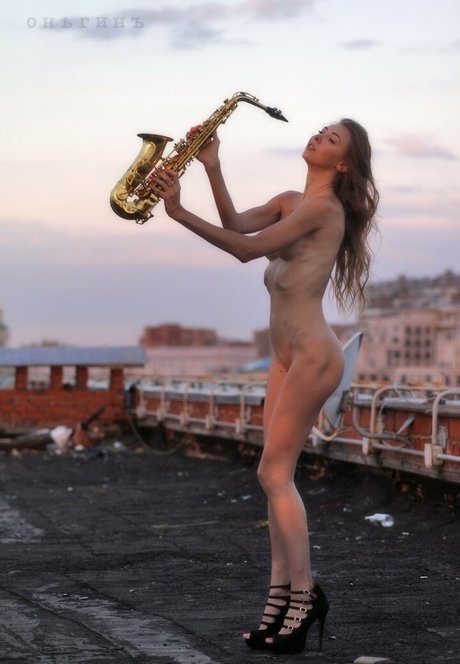 Katerina Bolinger model pretty image