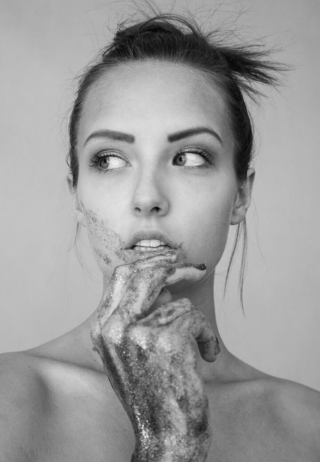 Kinga Chorostowska hd pornstar pictures